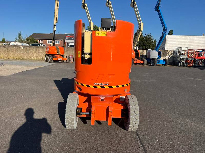 JLG E300 AJP elektro 11m (1791) - Nacelle articulée: photos 3 JLG E300 AJP elektro 11m (1791) - Nacelle articulée: photos 3