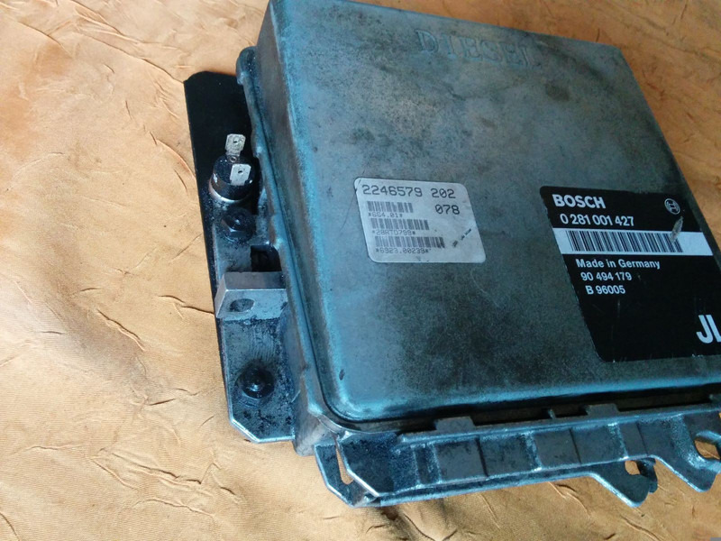 Bosch 0281001427 A 0004460839 - Bloc de gestion: photos 3 Bosch 0281001427 A 0004460839 - Bloc de gestion: photos 3