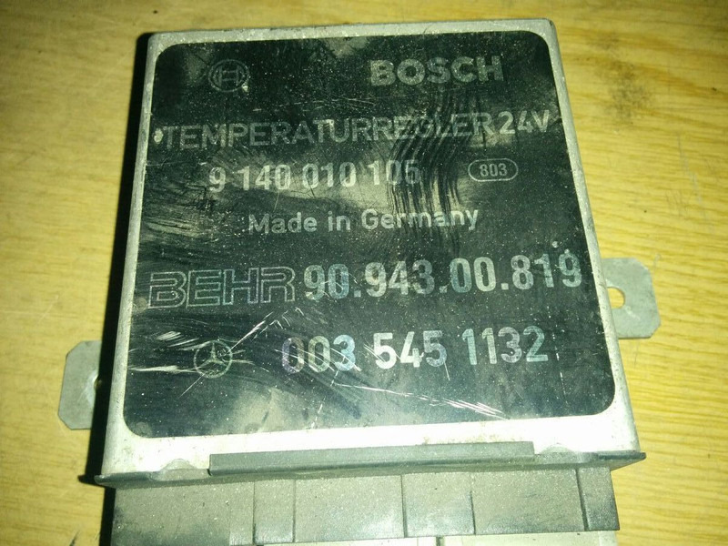 Bosch 0285001160 Airbag Sensor 1438746 - Bloc de gestion: photos 4 Bosch 0285001160 Airbag Sensor 1438746 - Bloc de gestion: photos 4