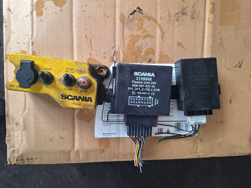 Bosch 0285001160 Airbag Sensor 1438746 - Bloc de gestion: photos 1 Bosch 0285001160 Airbag Sensor 1438746 - Bloc de gestion: photos 1