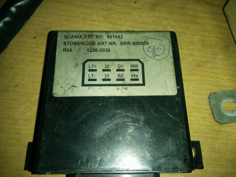 Bosch 0285001160 Airbag Sensor 1438746 - Bloc de gestion: photos 5 Bosch 0285001160 Airbag Sensor 1438746 - Bloc de gestion: photos 5