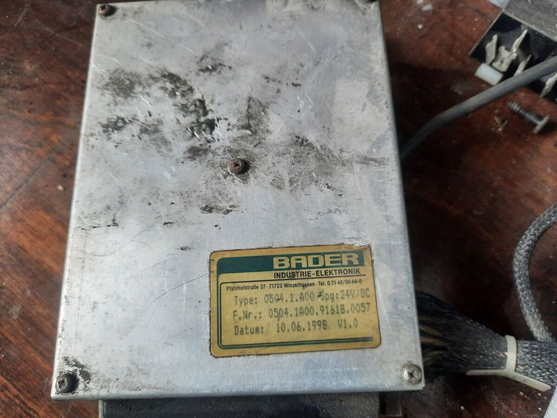 Bosch Bader 0504.1.A00 EST-32 - Bloc de gestion: photos 1 Bosch Bader 0504.1.A00 EST-32 - Bloc de gestion: photos 1