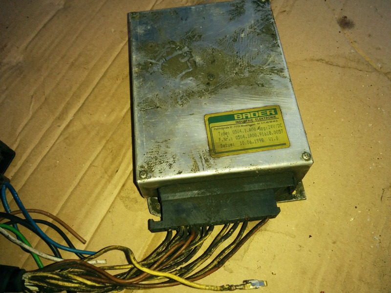 Bosch Bader 0504.1.A00 EST-32 - Bloc de gestion: photos 4 Bosch Bader 0504.1.A00 EST-32 - Bloc de gestion: photos 4