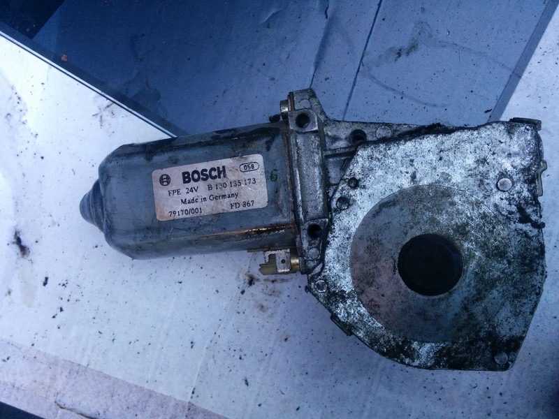 Bosch Открытия Двери - Moteur et pièces: photos 3 Bosch Открытия Двери - Moteur et pièces: photos 3