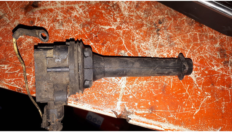 Bosch колпак свечи 15W263 катушка зажигания 08T199 - Moteur et pièces: photos 2 Bosch колпак свечи 15W263 катушка зажигания 08T199 - Moteur et pièces: photos 2