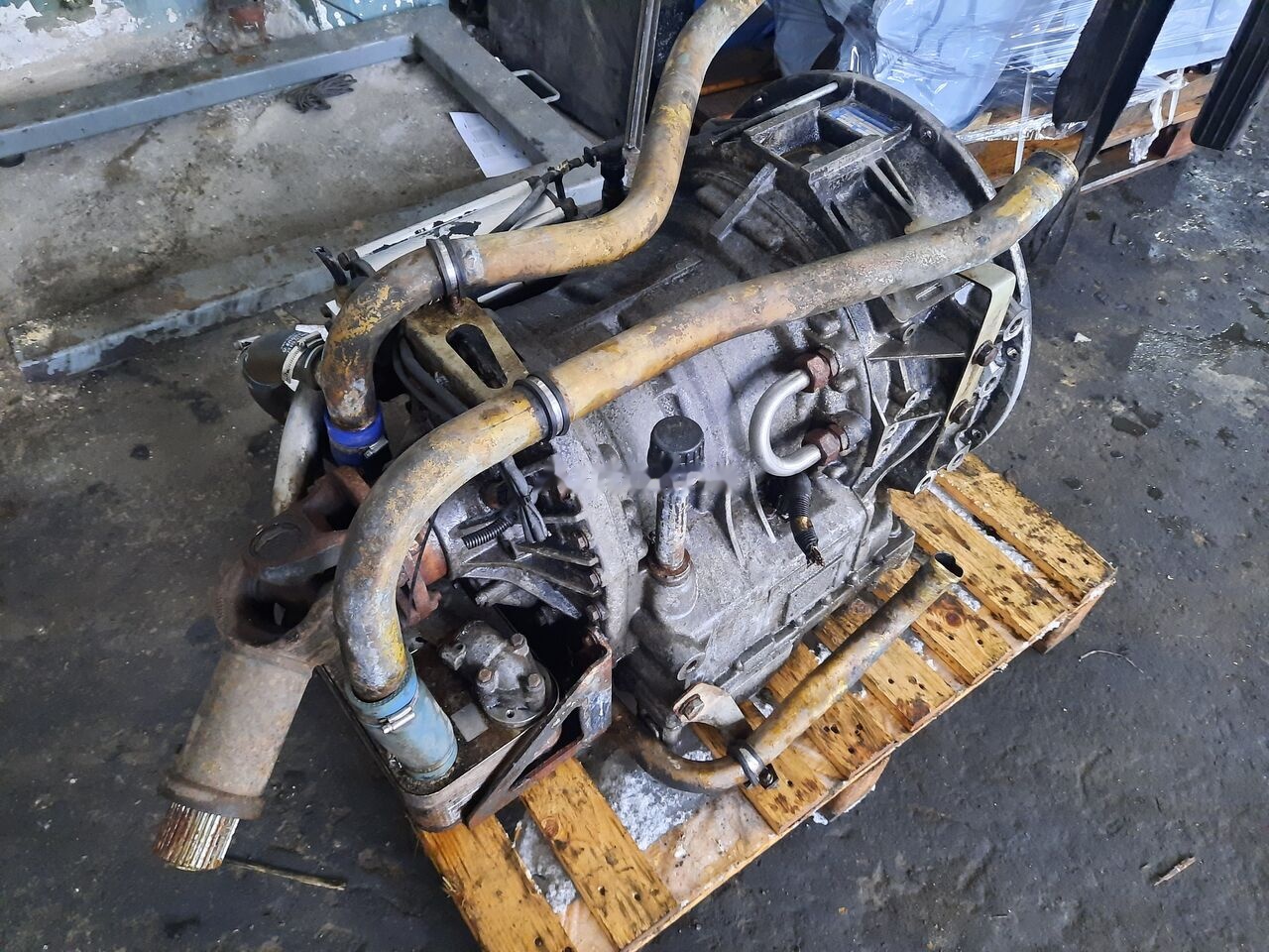 IVECO ZF 6HP604C Cursor 8. 6HP594C IVECO Cursor 8 - Boîte de vitesse pour Bus: photos 3 IVECO ZF 6HP604C Cursor 8. 6HP594C IVECO Cursor 8 - Boîte de vitesse pour Bus: photos 3