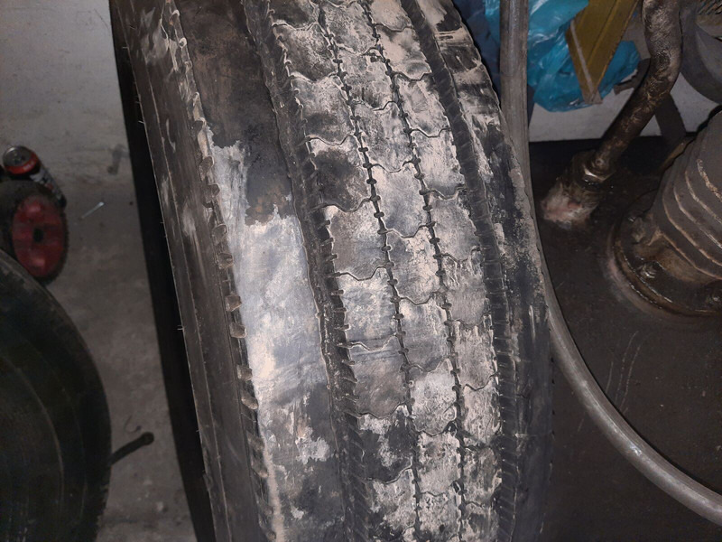 Pneu pour Camion Michelin 295*80R22.5 255*70 \ 275*70* 265\70R19.5: photos 15