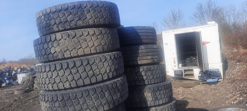 Pneu pour Camion Michelin 295*80R22.5 255*70 \ 275*70* 265\70R19.5: photos 6
