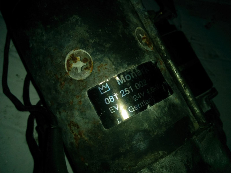 Mercedes-Benz 906 - Pièces de rechange: photos 3 Mercedes-Benz 906 - Pièces de rechange: photos 3