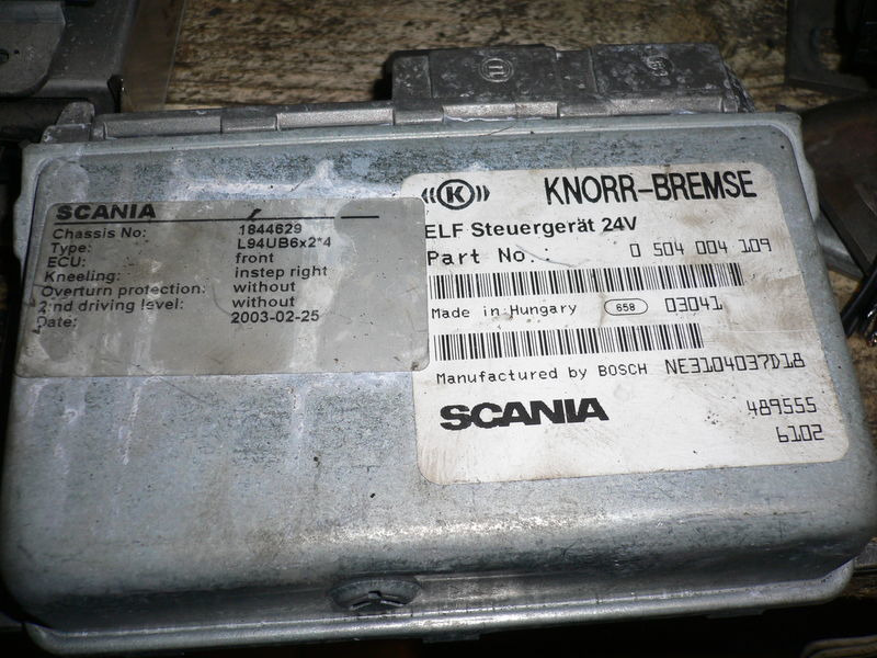 Scania BOSCH 0504004109/. VUS-4 405ac - Bloc de gestion: photos 1 Scania BOSCH 0504004109/. VUS-4 405ac - Bloc de gestion: photos 1