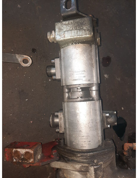 Pompe à huile Volvo B10/ B12 =: photos 13