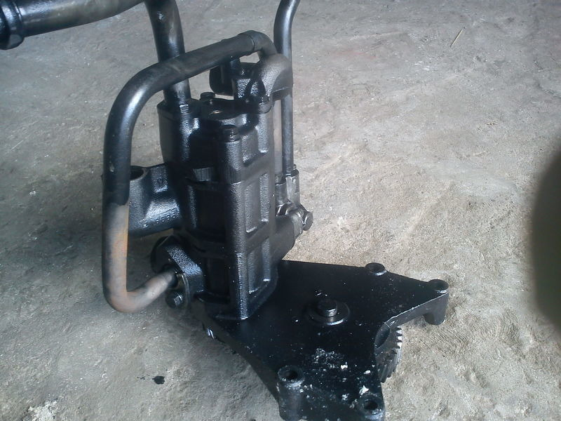 Pompe à huile Volvo B10/ B12 =: photos 7