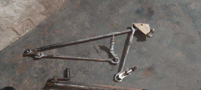 Volvo - Essuie-glace: photos 5 Volvo - Essuie-glace: photos 5