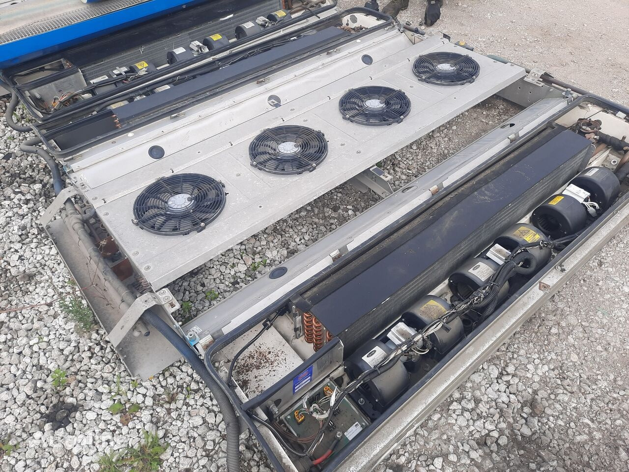 Condenseur pour Bus Volvo Sutruk   Volvo b12: photos 15