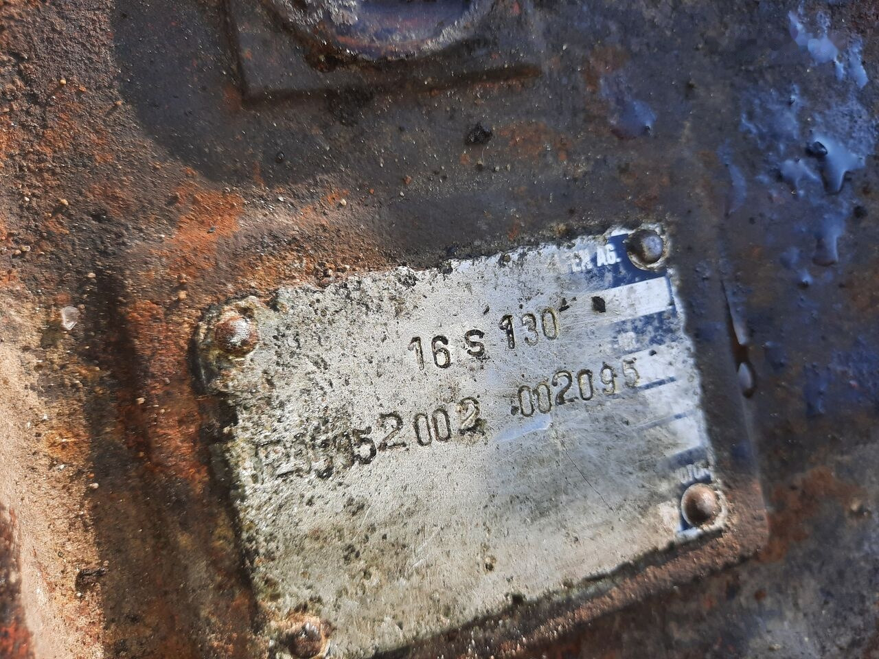 ZF 16S130 .8S180IT . 6S150C. 8S140 IT.6S80+GV80/ 6S90/ S5-24-3 / 6S Van Hool Neoplan - Boîte de vitesse pour Bus: photos 3 ZF 16S130 .8S180IT . 6S150C. 8S140 IT.6S80+GV80/ 6S90/ S5-24-3 / 6S Van Hool Neoplan - Boîte de vitesse pour Bus: photos 3