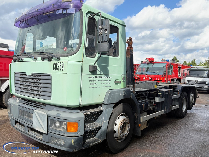 MAN 26.403 6x2 Stuuras, ADR - Camion ampliroll: photos 3 MAN 26.403 6x2 Stuuras, ADR - Camion ampliroll: photos 3