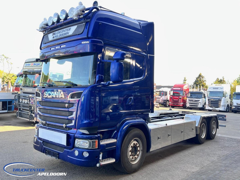 Scania R730 V8 6x4, Retarder, Clutch! PTO - Châssis cabine: photos 3 Scania R730 V8 6x4, Retarder, Clutch! PTO - Châssis cabine: photos 3