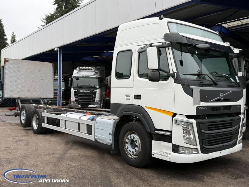Volvo FM 410 379000 km, 6x2, Globetrotter - Châssis cabine: photos 1 Volvo FM 410 379000 km, 6x2, Globetrotter - Châssis cabine: photos 1