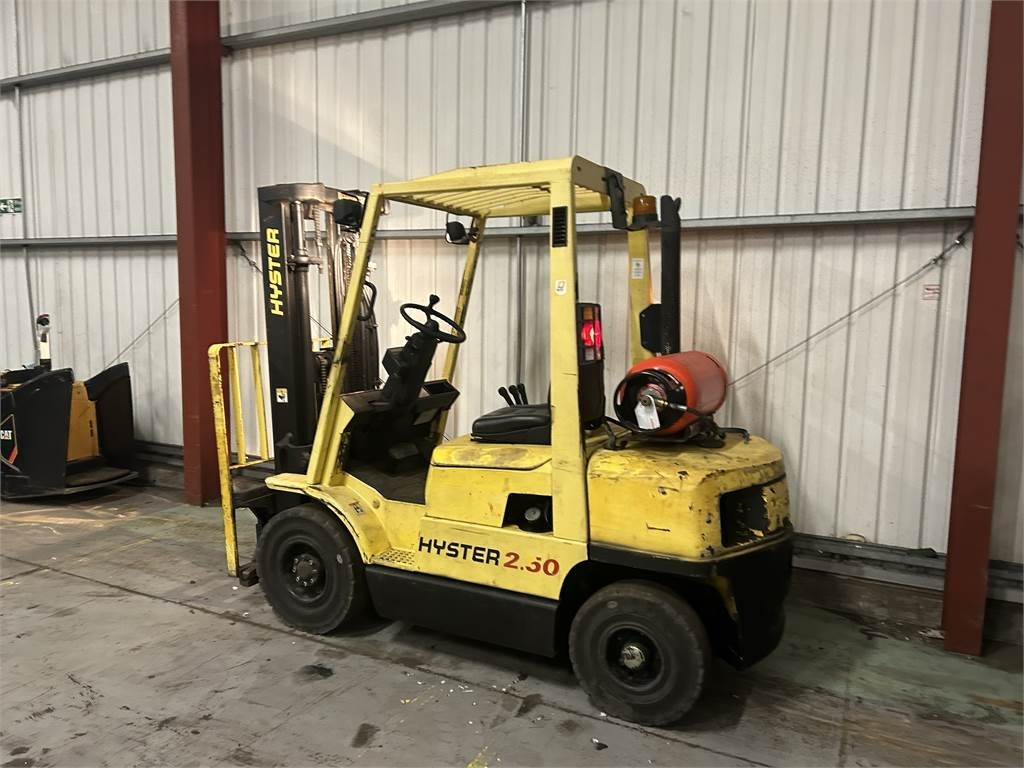 Hyster H2.50XM - Chariot élévateur à gaz: photos 3 Hyster H2.50XM - Chariot élévateur à gaz: photos 3