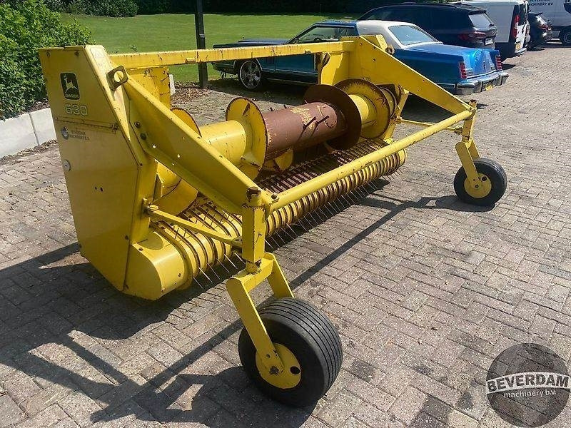 John Deere Pick-up 630 - Accessoire de matériels de récolte: photos 2 John Deere Pick-up 630 - Accessoire de matériels de récolte: photos 2