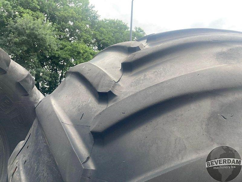 Pneu pour Machine agricole Michelin MEGA BIB 1050/50R32: photos 6