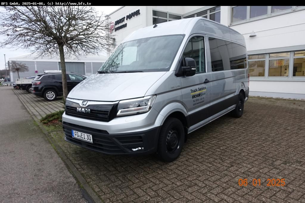 MAN TGE 3.180 4x2 F SB 8 Sitzer, Automatik, Anhängek - Minibus, Transport de personnes: photos 1 MAN TGE 3.180 4x2 F SB 8 Sitzer, Automatik, Anhängek - Minibus, Transport de personnes: photos 1