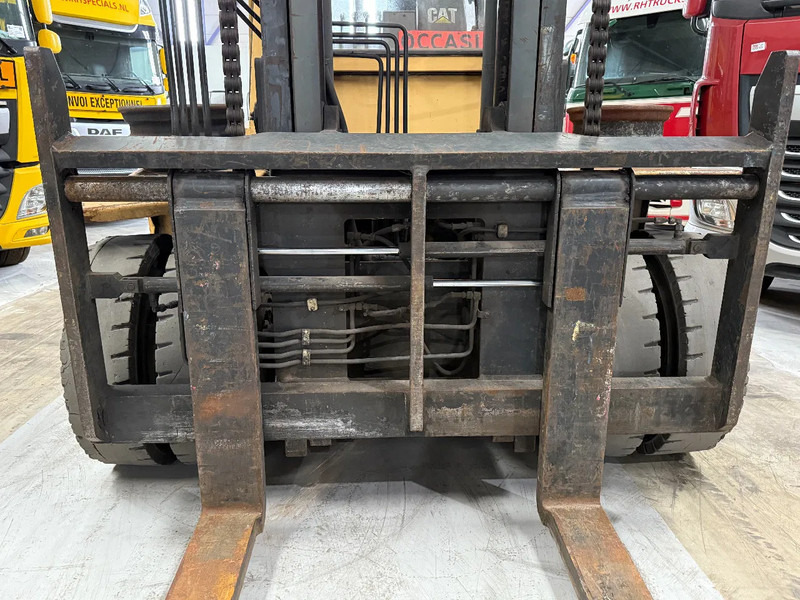 Caterpillar DP100 - ONLY 7.579 HOURS! + NL REGISTRATION! - Chariot élévateur diesel: photos 4 Caterpillar DP100 - ONLY 7.579 HOURS! + NL REGISTRATION! - Chariot élévateur diesel: photos 4