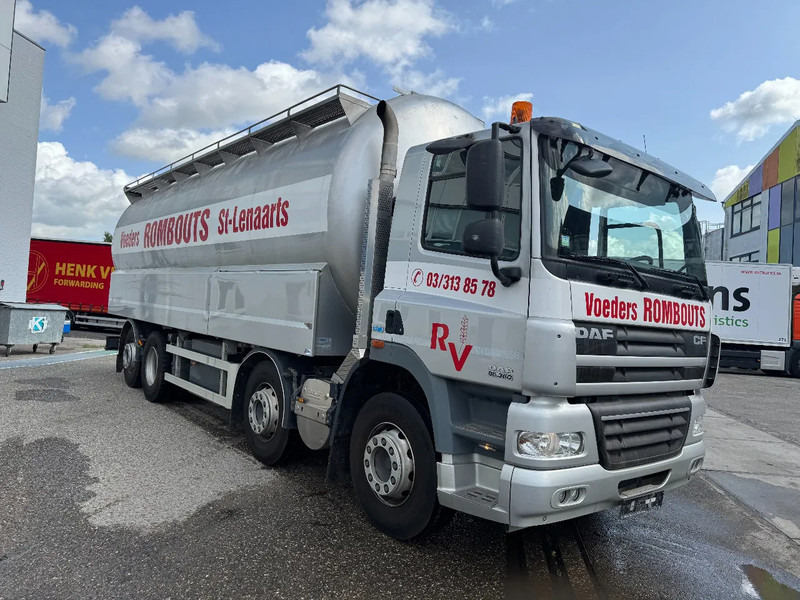 DAF CF 85.360 8X2 EURO 5 + TANK 32.700 LITER - LAMBRECHT - Camion citerne: photos 3 DAF CF 85.360 8X2 EURO 5 + TANK 32.700 LITER - LAMBRECHT - Camion citerne: photos 3