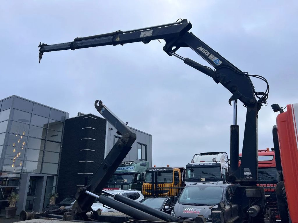 DAF CF 85.380 6X2 + MKG 141 A2 CRANE + 20 TON HOOKLI - Camion grue: photos 5 DAF CF 85.380 6X2 + MKG 141 A2 CRANE + 20 TON HOOKLI - Camion grue: photos 5