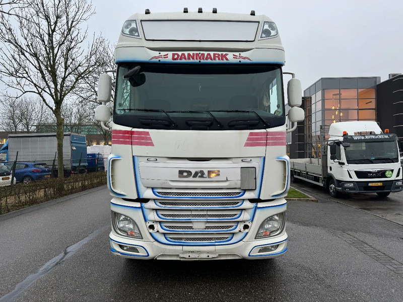 DAF XF 510 6X2 + KELBERG HANGER EURO 6 ZEPRO + REMOTE RETARDER - Camion fourgon: photos 2 DAF XF 510 6X2 + KELBERG HANGER EURO 6 ZEPRO + REMOTE RETARDER - Camion fourgon: photos 2