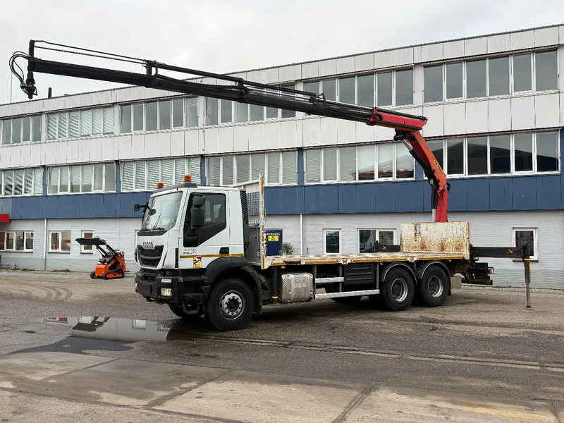 Iveco Trakker 360 6X4 EURO 6 + PALFINGER PK20001K + REMOTE CONTROL - Camion plateau, Camion grue: photos 3 Iveco Trakker 360 6X4 EURO 6 + PALFINGER PK20001K + REMOTE CONTROL - Camion plateau, Camion grue: photos 3