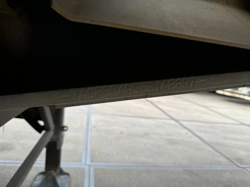 Kwb 2 LIFT + 2 STUURASSEN KENNIS 14000-2 R HYDRAULISCHE - Semi-remorque plateau: photos 5 Kwb 2 LIFT + 2 STUURASSEN KENNIS 14000-2 R HYDRAULISCHE - Semi-remorque plateau: photos 5