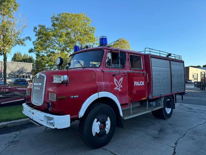 MAN 13 4X2 FIRE TRUCK - Camion de pompier: photos 1 MAN 13 4X2 FIRE TRUCK - Camion de pompier: photos 1