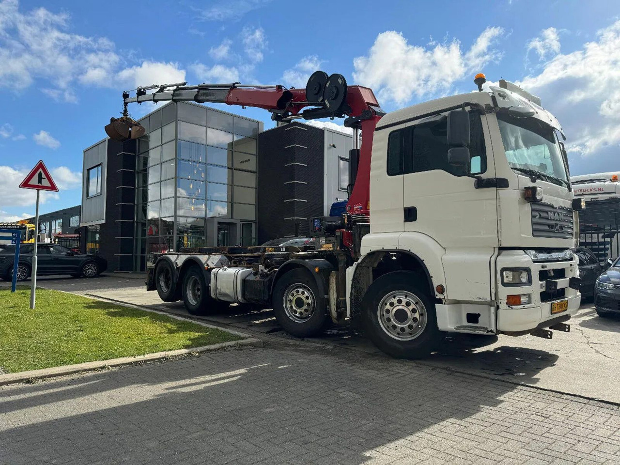 MAN TGA 35.440 8X2 - EURO 4 + HMF 2620K-RC 2018! + R - Camion grue: photos 1 MAN TGA 35.440 8X2 - EURO 4 + HMF 2620K-RC 2018! + R - Camion grue: photos 1