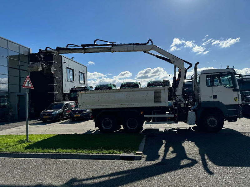 MAN TGS 26.400 6X4 HIAB 166D + REMOTE CONTROL + 2 WAYS KIPPER TÜV TILL 07-2025 - Camion grue: photos 5 MAN TGS 26.400 6X4 HIAB 166D + REMOTE CONTROL + 2 WAYS KIPPER TÜV TILL 07-2025 - Camion grue: photos 5