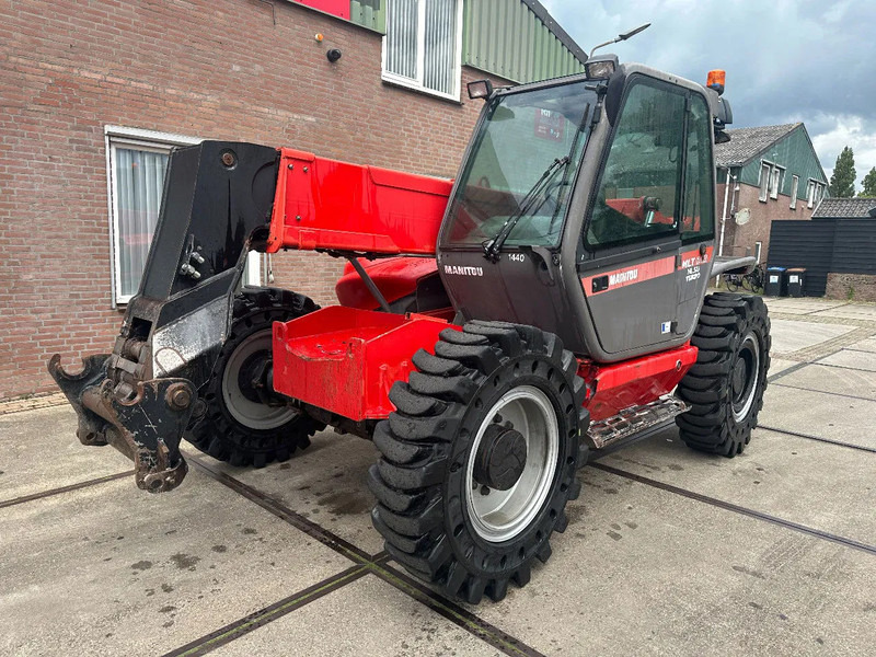 Manitou MLT845 7401 uur CE - Chariot télescopique: photos 5 Manitou MLT845 7401 uur CE - Chariot télescopique: photos 5