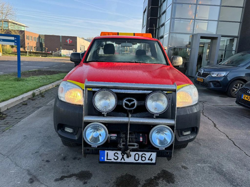 Mazda BT-50 4X4 + TOW TRUCK + DOUBLE WINCH + REMOTE - Remorqueuse: photos 2 Mazda BT-50 4X4 + TOW TRUCK + DOUBLE WINCH + REMOTE - Remorqueuse: photos 2