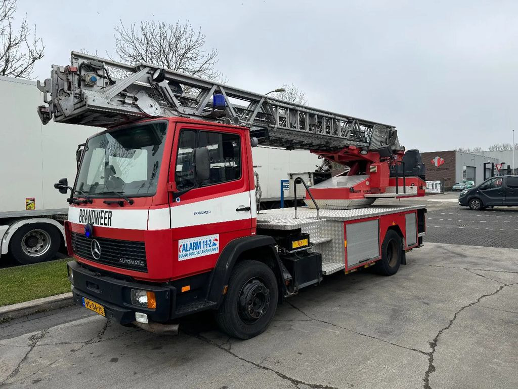 Mercedes-Benz 1120 OF MAGIRUS 24 METER + KORF + SLANGS - Camion de pompier: photos 5 Mercedes-Benz 1120 OF MAGIRUS 24 METER + KORF + SLANGS - Camion de pompier: photos 5