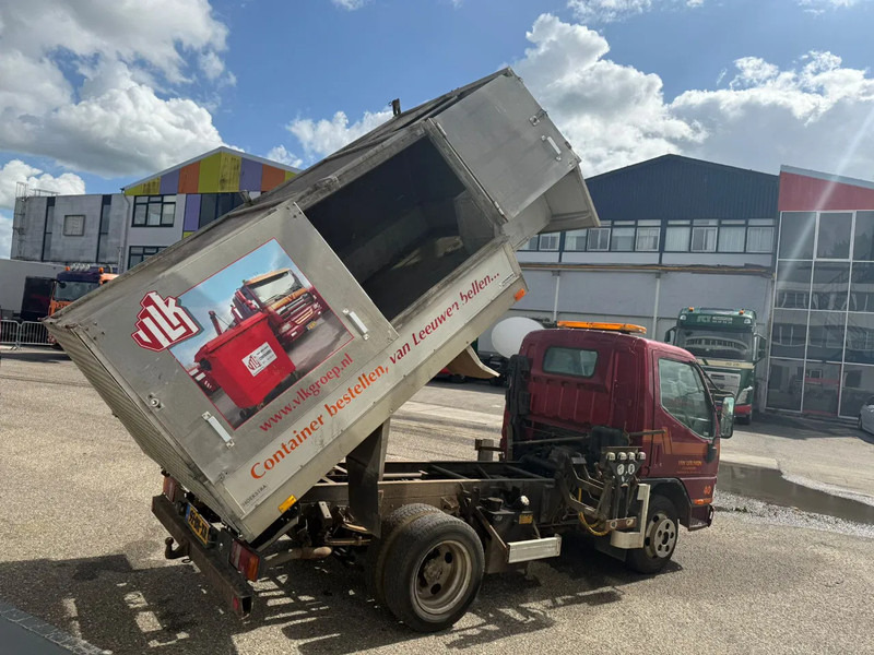 Mitsubishi Canter FE534 + AIRCONDITIONG! - Benne à ordures ménagères: photos 4 Mitsubishi Canter FE534 + AIRCONDITIONG! - Benne à ordures ménagères: photos 4