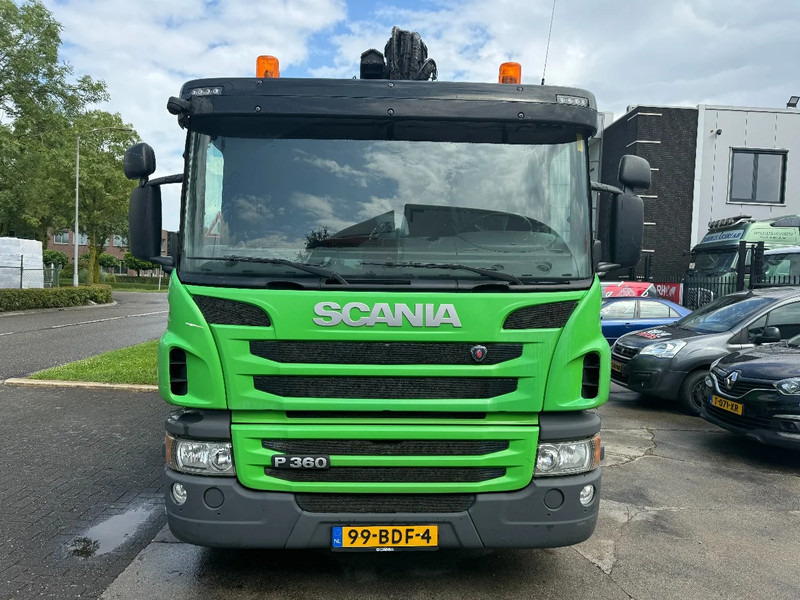 Scania P360 8X2 - HIAB 211BW-3 + FAUN VARIOPRESS - ONLY 198.135 KM - Benne à ordures ménagères: photos 4 Scania P360 8X2 - HIAB 211BW-3 + FAUN VARIOPRESS - ONLY 198.135 KM - Benne à ordures ménagères: photos 4