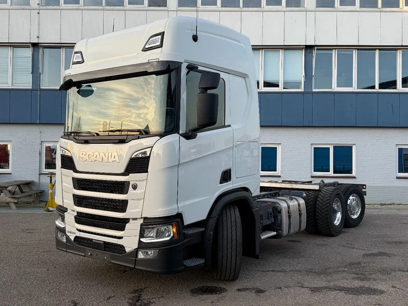 Scania R500 NGS 6X2 - ONLY 205.204 KM + STEERING & LIFTING AXLE - Châssis cabine: photos 1 Scania R500 NGS 6X2 - ONLY 205.204 KM + STEERING & LIFTING AXLE - Châssis cabine: photos 1