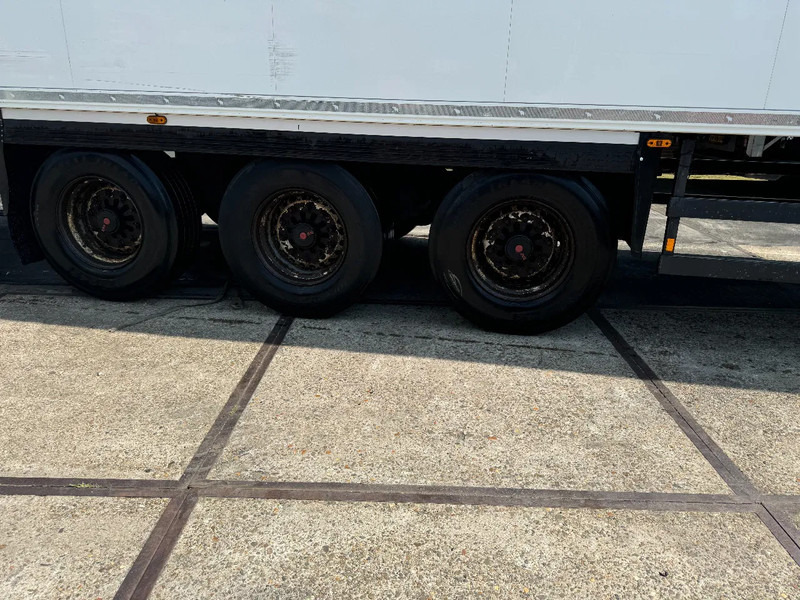 Semi-remorque frigorifique Schmitz Cargobull Schmitz Cargobull PRICES FROM €6950 TO €8950,- 40 X CARRIER 1850 MT D/E SAF AXELS: photos 8