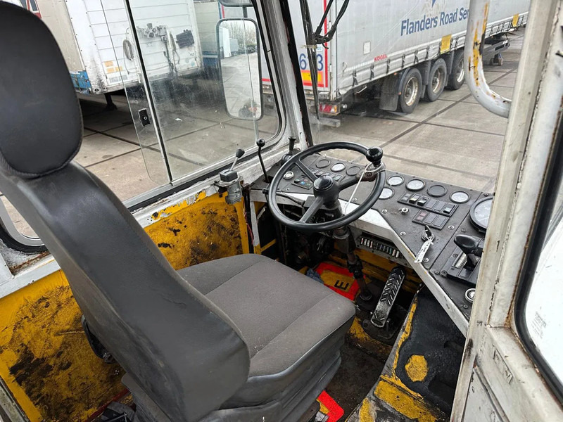 Tracteur portuaire Terberg YT YT17: photos 6