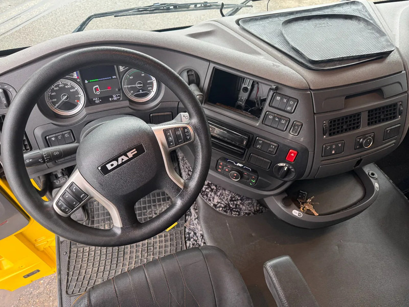 Tracteur routier DAF XF 450 4X2 EURO 6 RETARDER DOUBLE TANK: photos 11