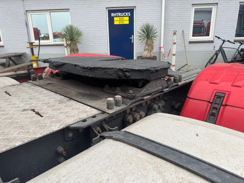 Tracteur routier Scania R450 4X2 EURO 6 ADR SKIRTS DOUBLE TANK: photos 8 Tracteur routier Scania R450 4X2 EURO 6 ADR SKIRTS DOUBLE TANK: photos 8