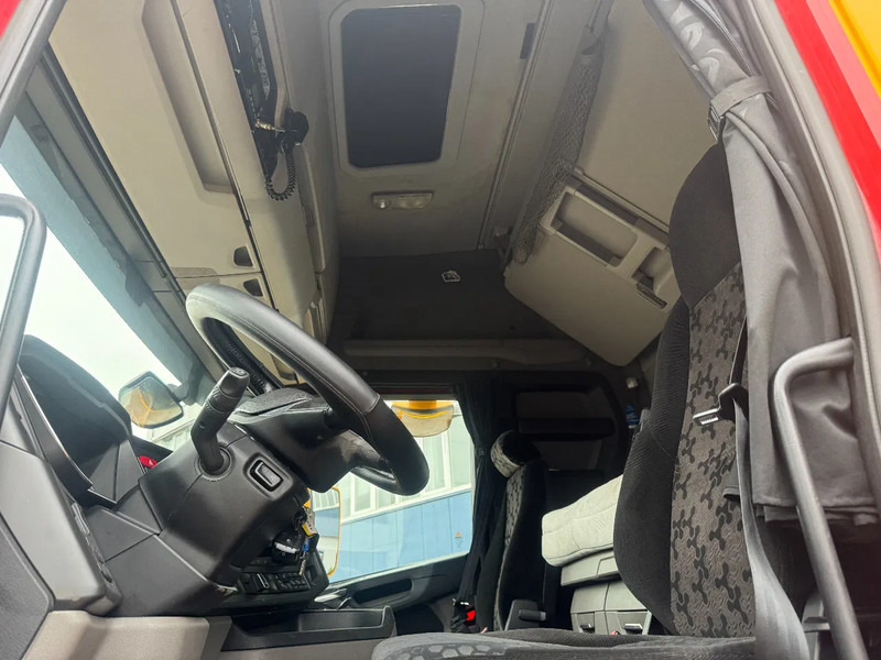 Tracteur routier Scania R450 4X2 EURO 6 ADR SKIRTS DOUBLE TANK: photos 9 Tracteur routier Scania R450 4X2 EURO 6 ADR SKIRTS DOUBLE TANK: photos 9