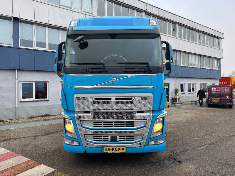 Volvo FH 460 4X2 EURO 6 LNG + DIESEL TÜV TILL 08-2026 - Tracteur routier: photos 2 Volvo FH 460 4X2 EURO 6 LNG + DIESEL TÜV TILL 08-2026 - Tracteur routier: photos 2