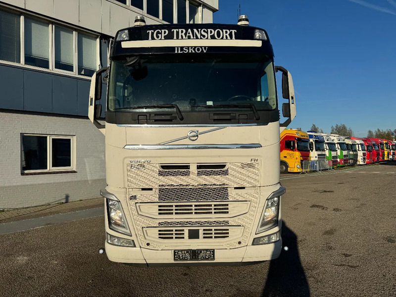 Volvo FH 460 6X2 EURO 6 CHASSIS 2021 STEERING AXLE SKIRTS - Tracteur routier: photos 2 Volvo FH 460 6X2 EURO 6 CHASSIS 2021 STEERING AXLE SKIRTS - Tracteur routier: photos 2