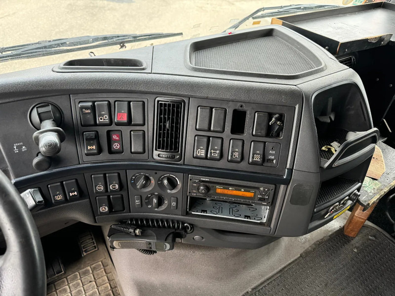 Crédit-bail de Volvo FH 500 8X2 - EURO 5 + LIFT/STEERING AXLE Volvo FH 500 8X2 - EURO 5 + LIFT/STEERING AXLE: photos 14