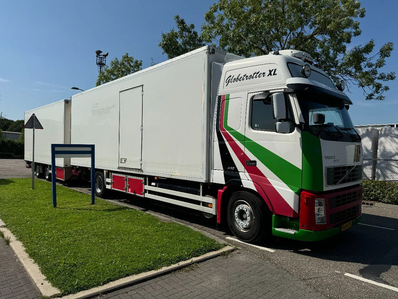 Volvo FH 12.420 4X2 EURO 3+ BURG HANGER + THERMO KING + DHOLLANDIA LIFT - Camion frigorifique: photos 3 Volvo FH 12.420 4X2 EURO 3+ BURG HANGER + THERMO KING + DHOLLANDIA LIFT - Camion frigorifique: photos 3